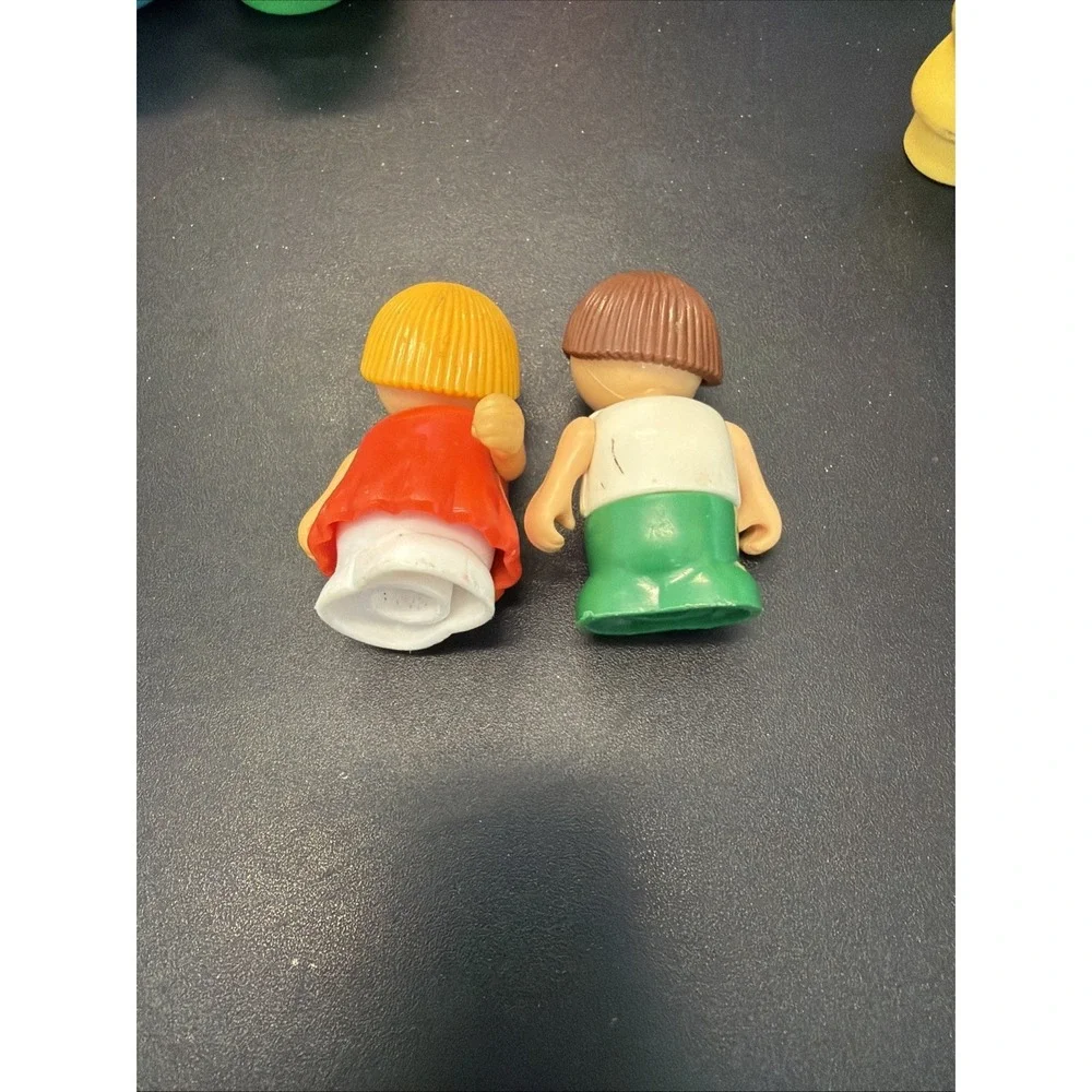 Vintage Playskool Lil Playmates Little People Green Red Posable Play Kid Toys